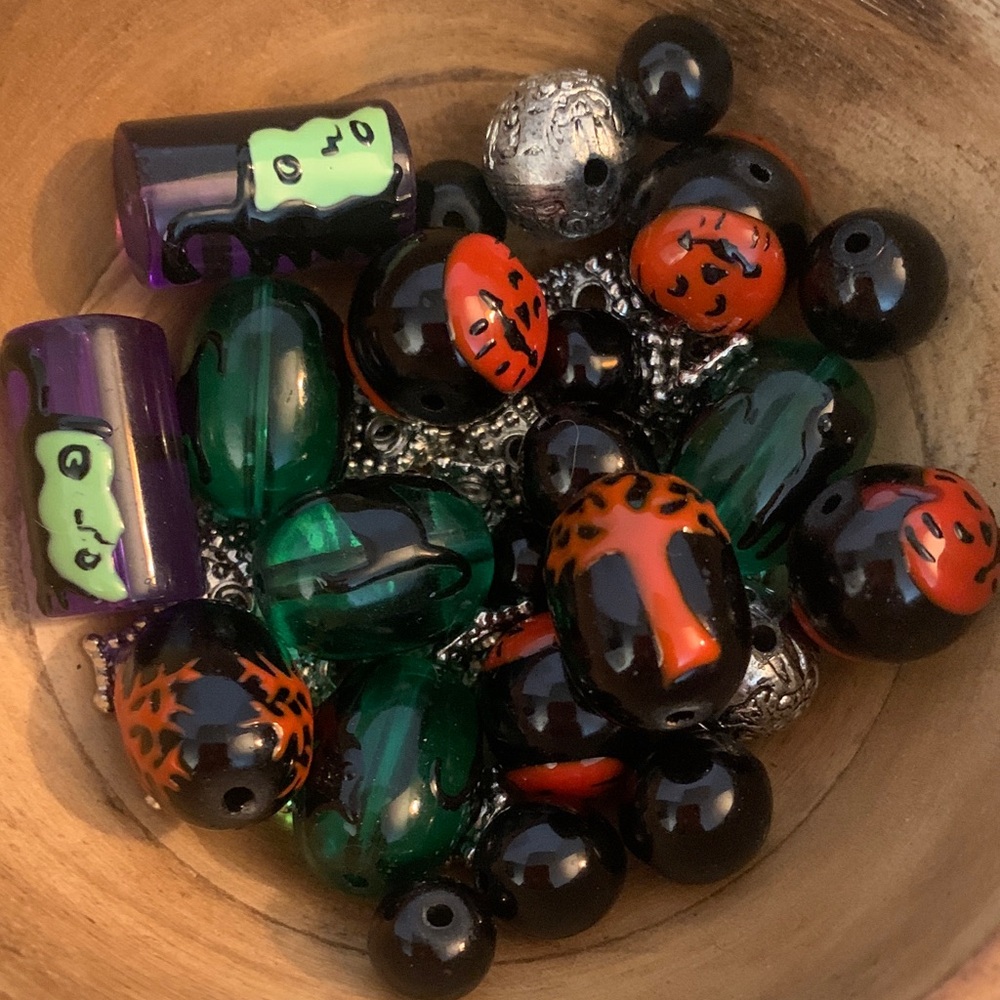 Lot of Vintage Halloween Beads